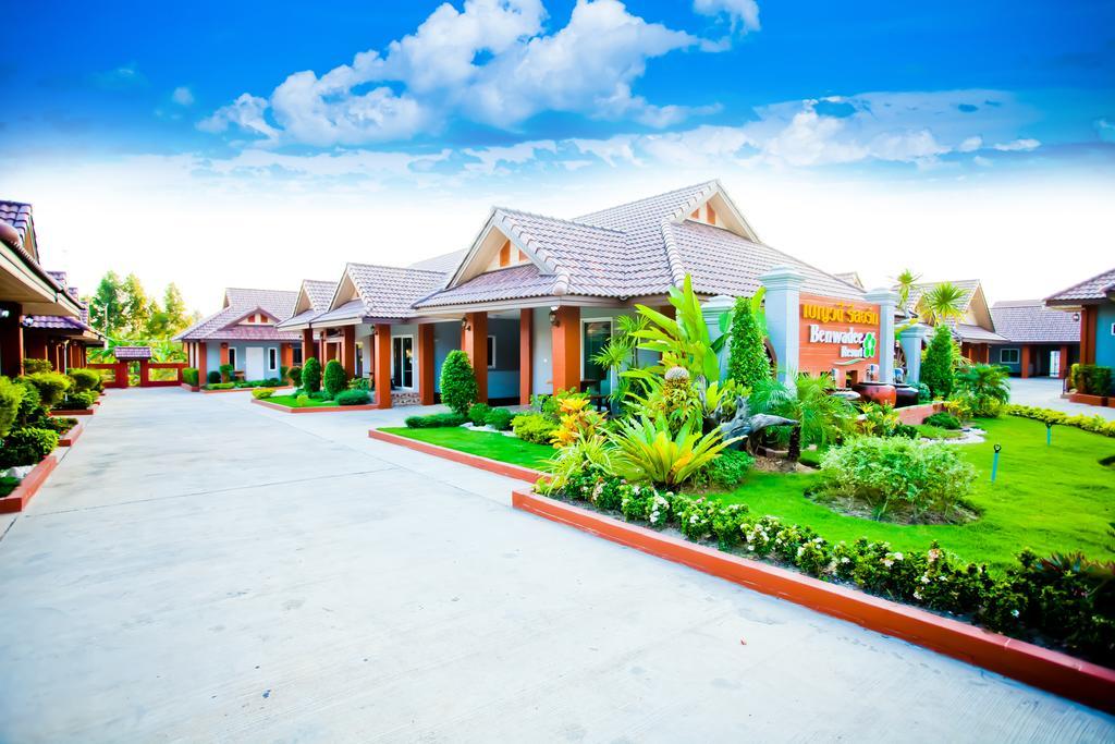 Benwadee Resort Pattaya Banpong Kültér fotó